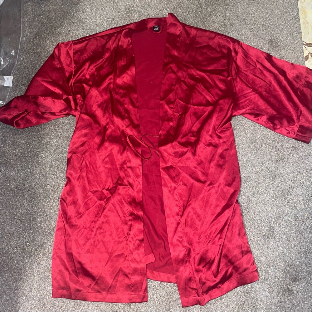 Satin Robe - Picture 3 of 3